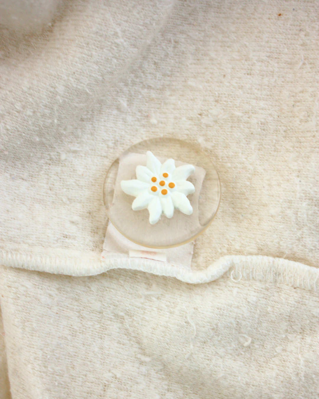 Ensemble cardigan et pantalon blancs en lin et coton 9 mois