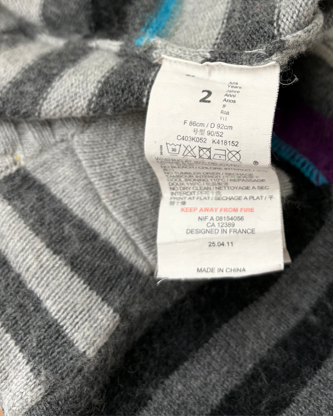 Gilet d'hiver à rayures multicolores 2 ans