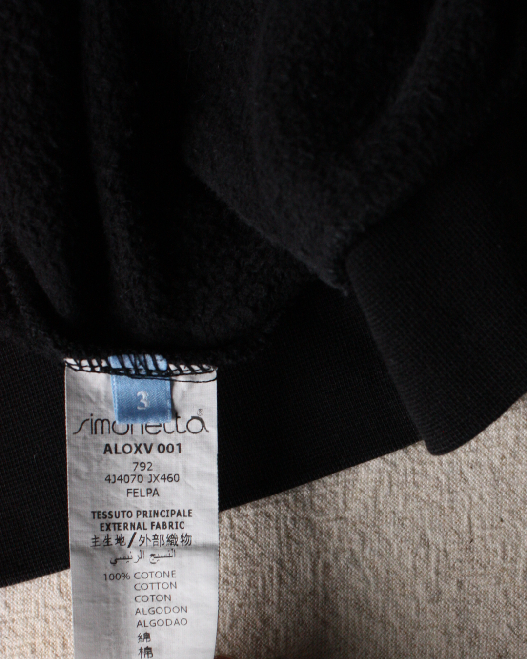 Hoodie noir à broderie rare 3 ans