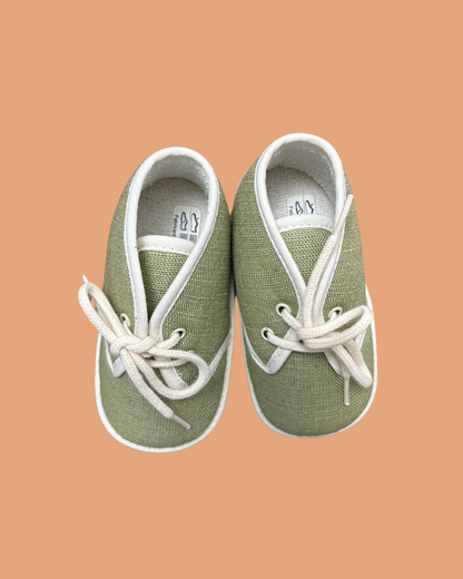 Petites chaussures vintage en toile verte à lacets taille 21