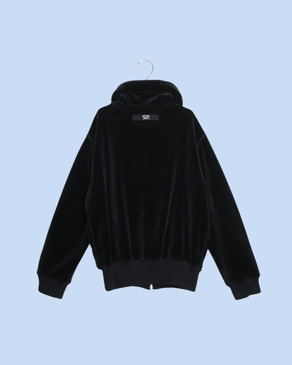Sweatshirt noir en velours peau de pêche 8 ans