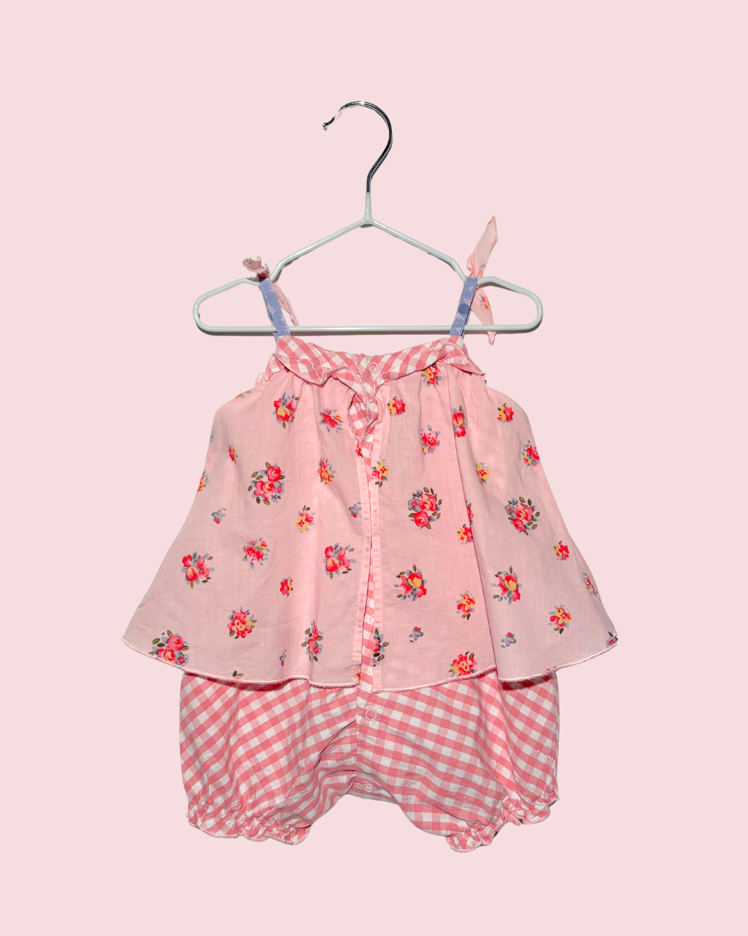 Barboteuse à motifs floraux et vichy 1 mois