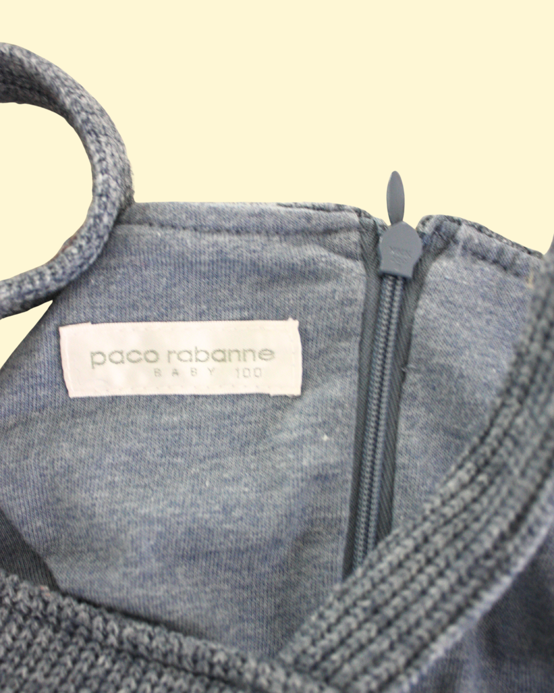 Robe en laine grise brodée de fleurs 3 ans