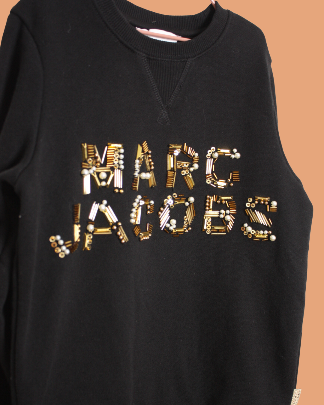 Sweatshirt noir brodé de perles 6 ans