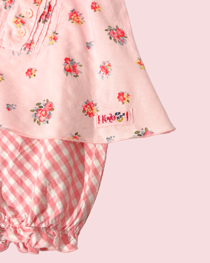 Barboteuse à motifs floraux et vichy 1 mois