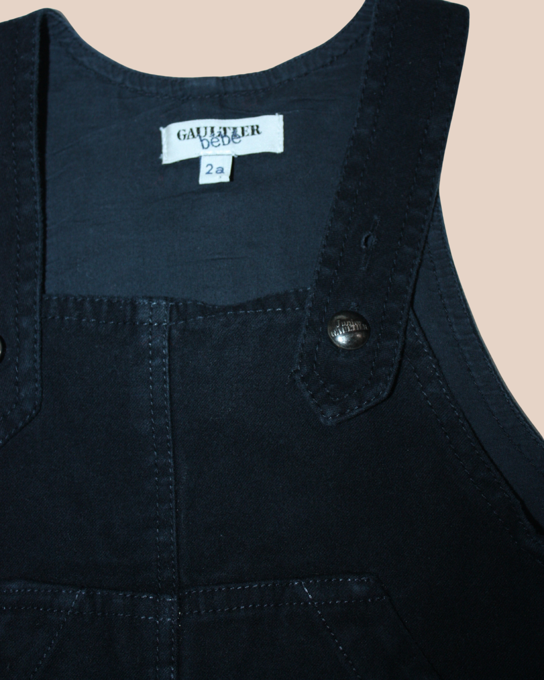 Robe noire en velours 2 ans