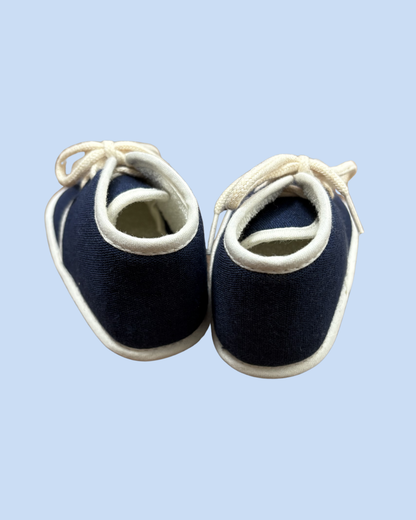 Petits chaussons vintage en toile bleue à lacets taille 18