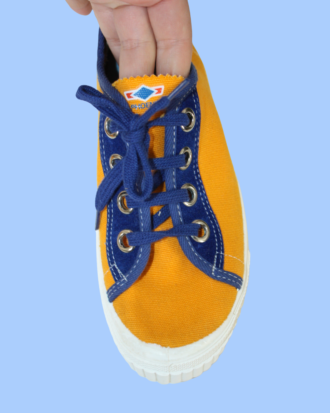 Tennis jaune deadstock vintage 70s pointure 31