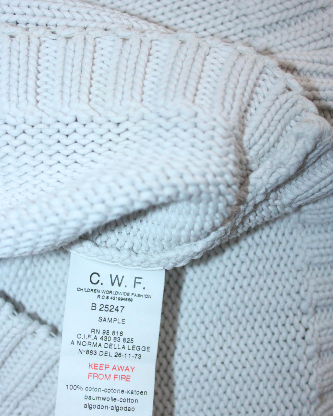 Pull en coton blanc cassé 4 ans