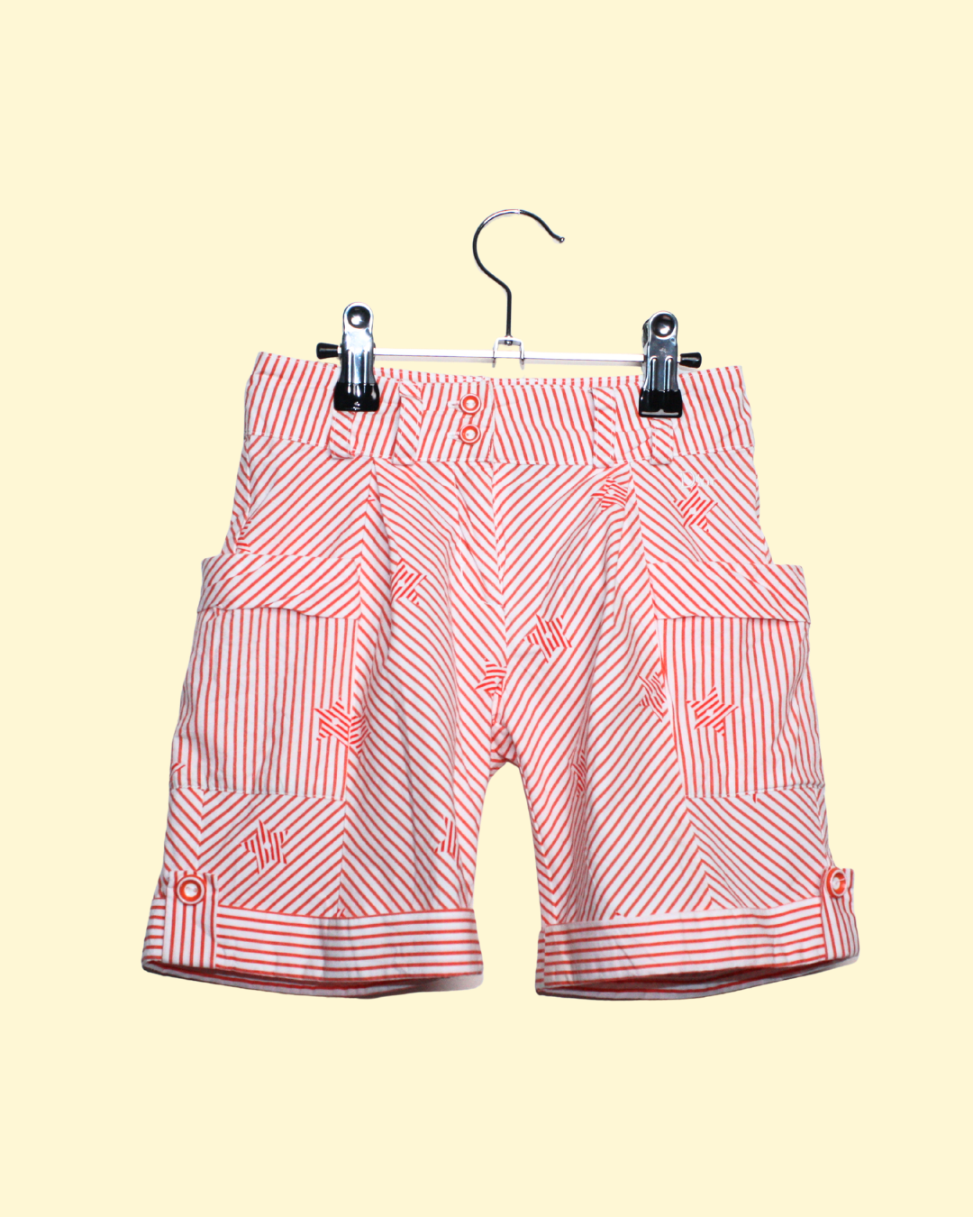 Short 4 ans