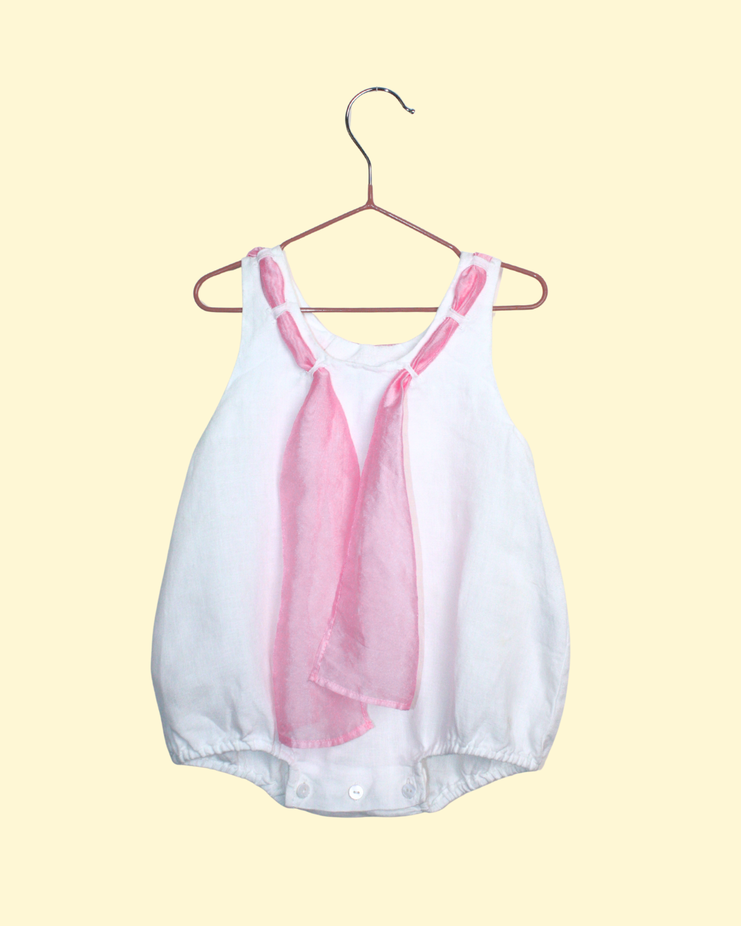 Barboteuse vintage blanche et rose 6 mois