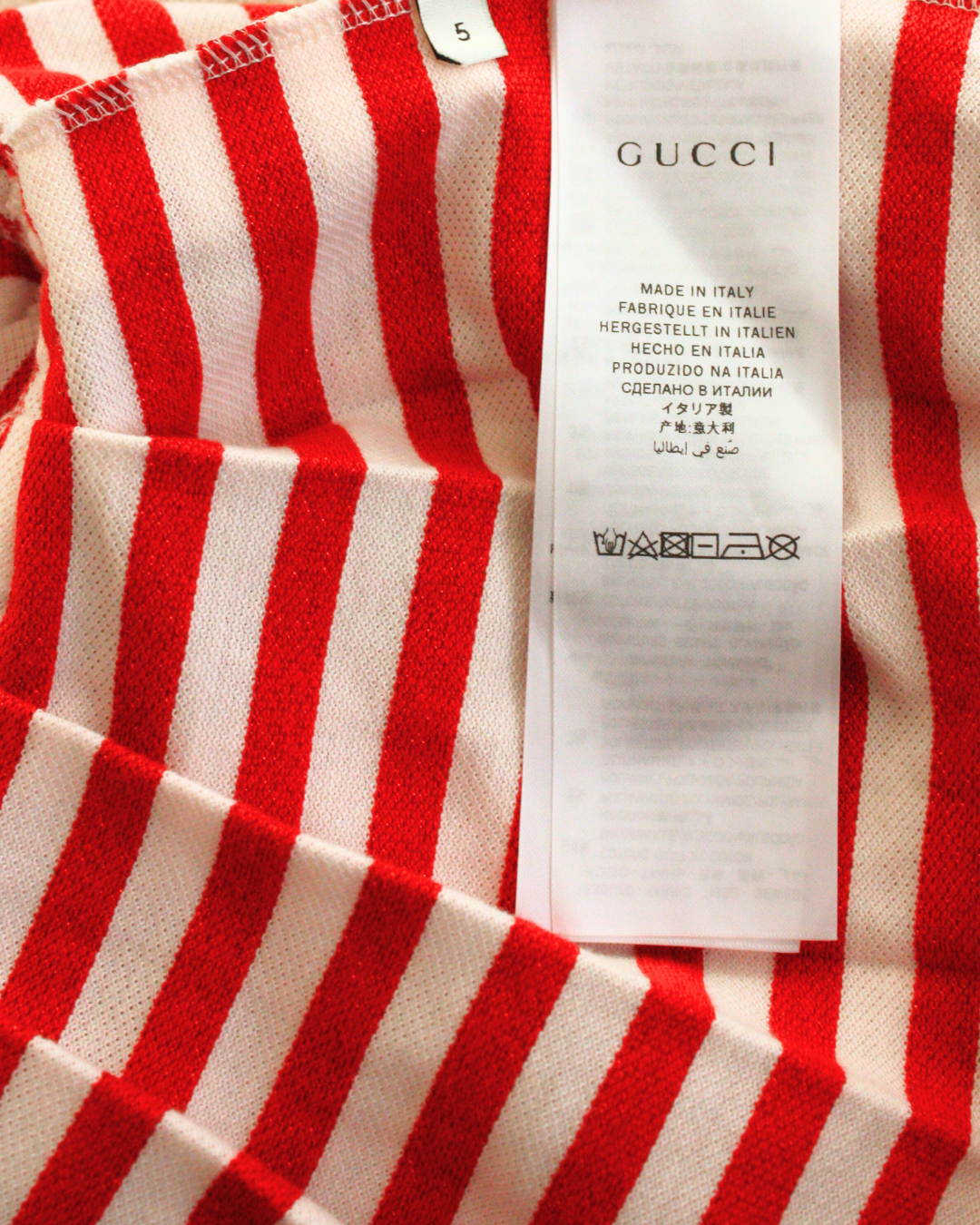 Robe polo plissée à rayures et coeurs rouges 5 ans