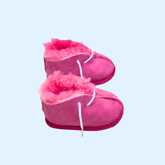 Bottines en peau de mouton rose taille 18