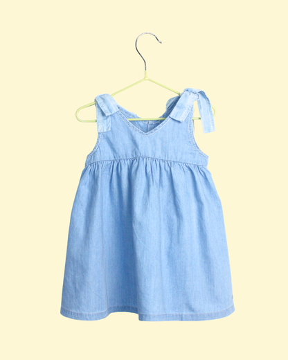Robe Chloé en chambray bleue pour bébé jusqu'à 6 mois